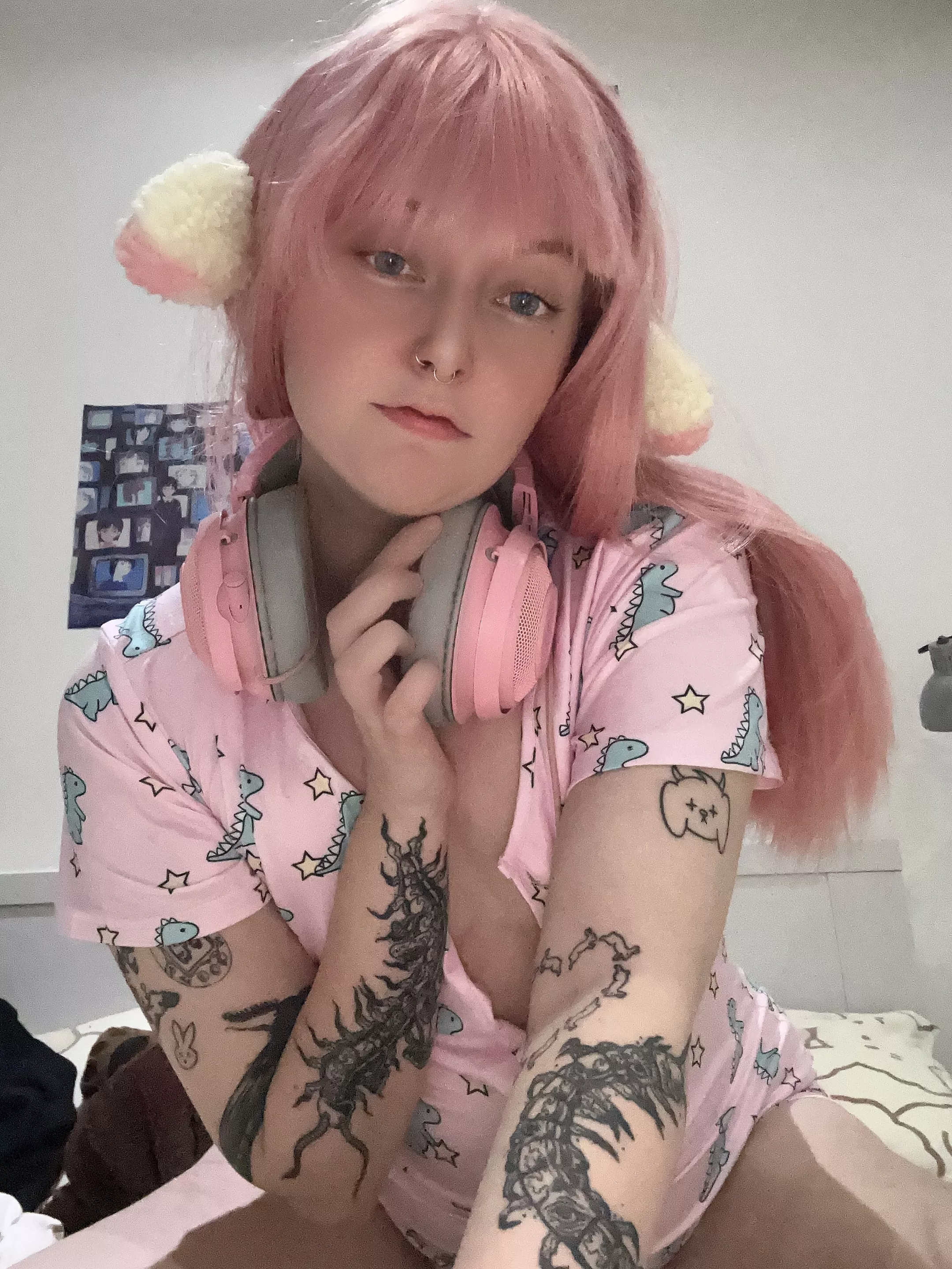 I'm not so good at this game, will you help me out anon? :3 [F]