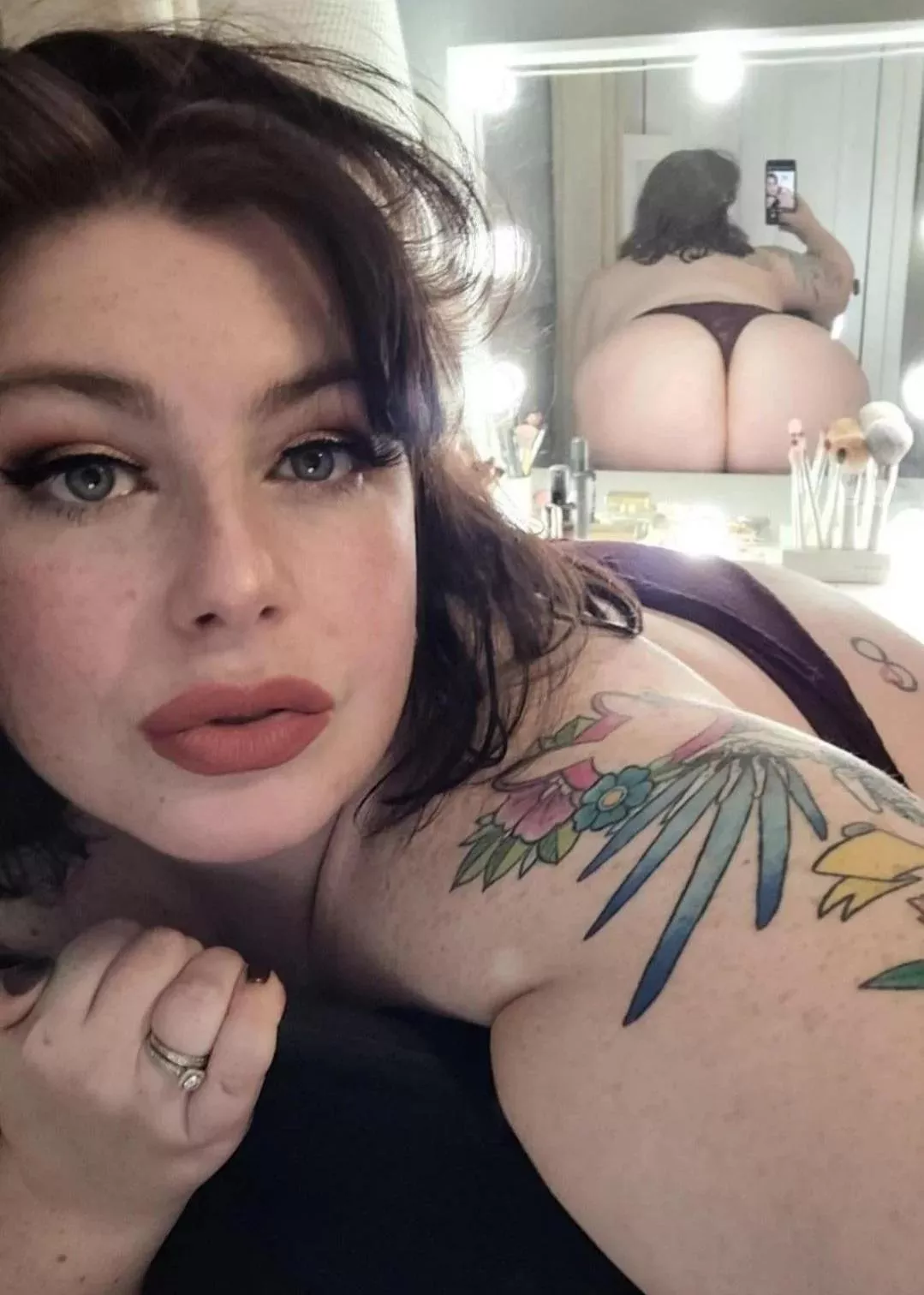 it's my birthday 🎉 I brought cake to share 👀