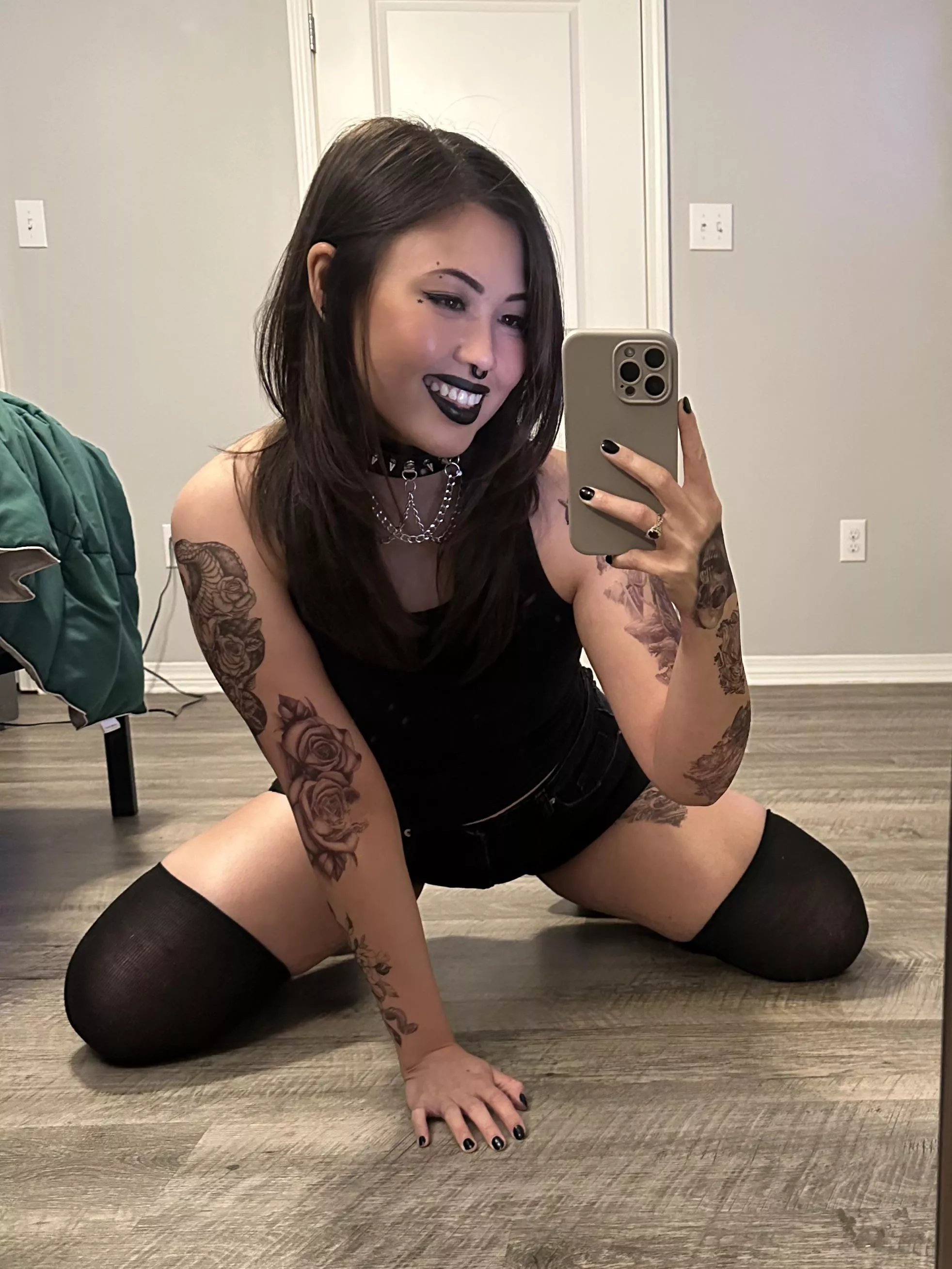 I’ve always wanted to be an Alt queen 👸🏻