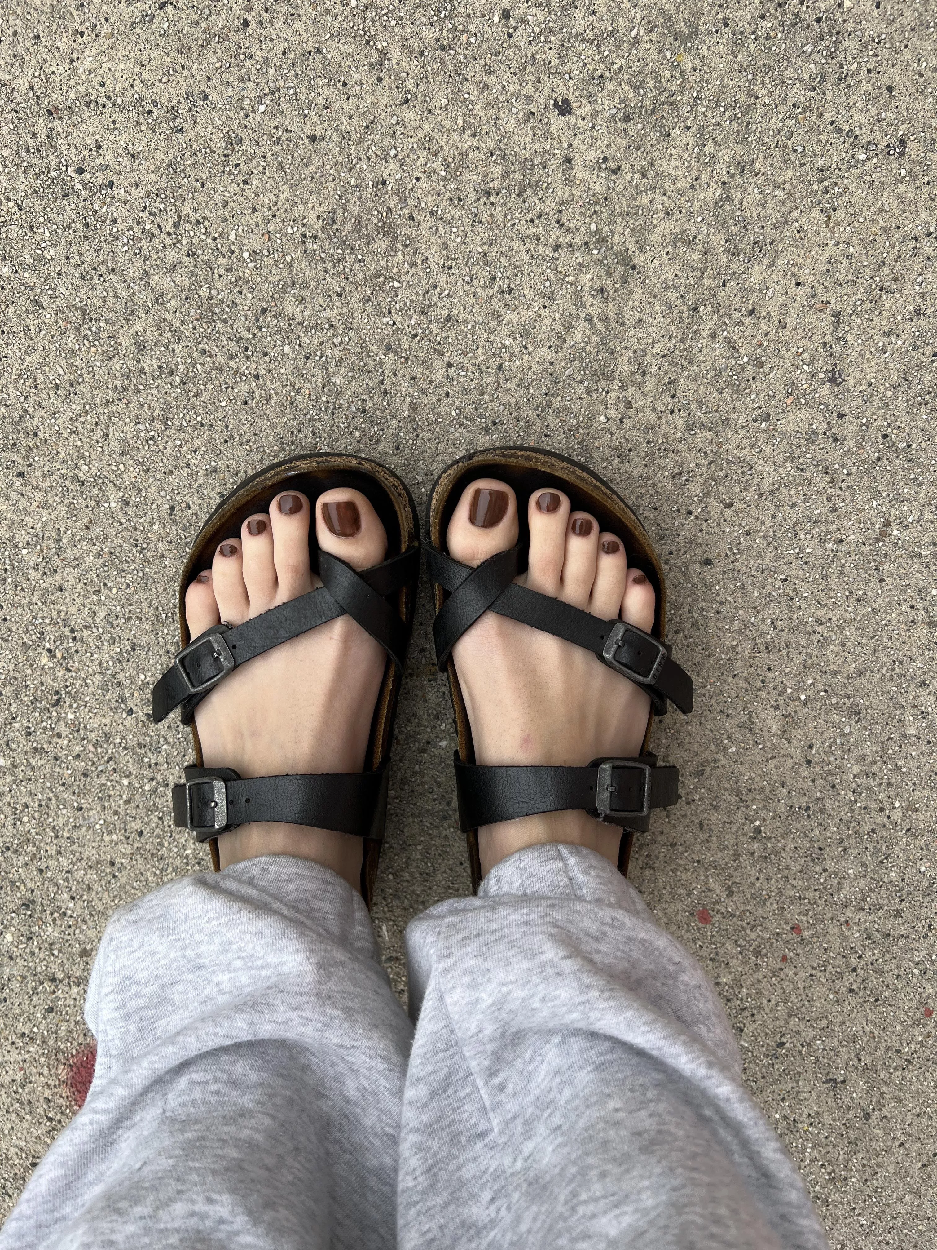 I’ve never done brown polish before but I’m LOVING it