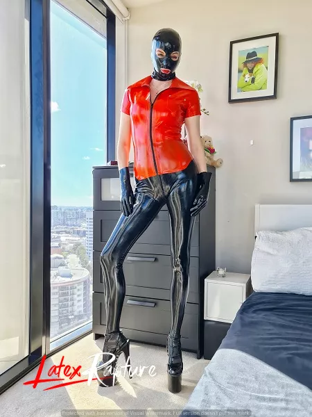 Legs Legs Legs..and tight latex for your pleasure