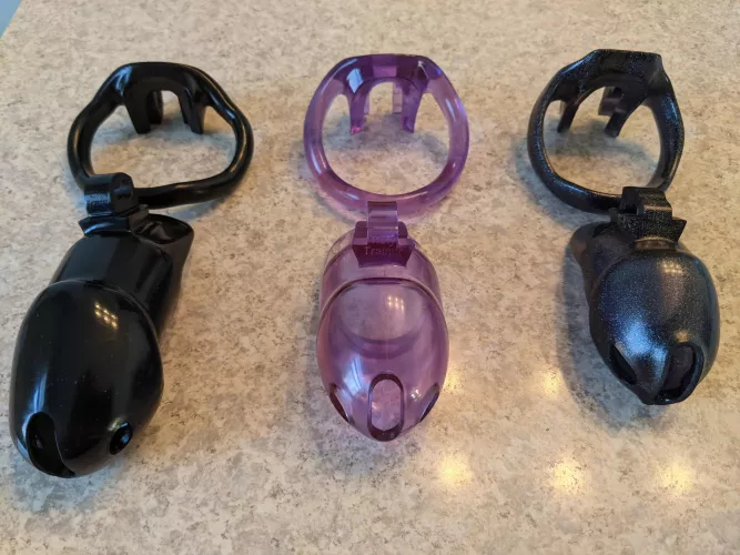 R⬆️ up if you are below 5 inches in cage. 😈 say YES