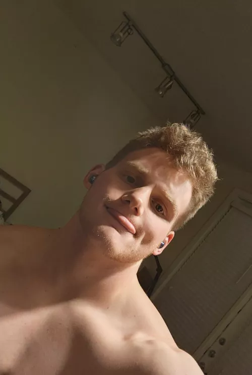 trying to see if I can grow a beard, but the in between phase is driving me crazy