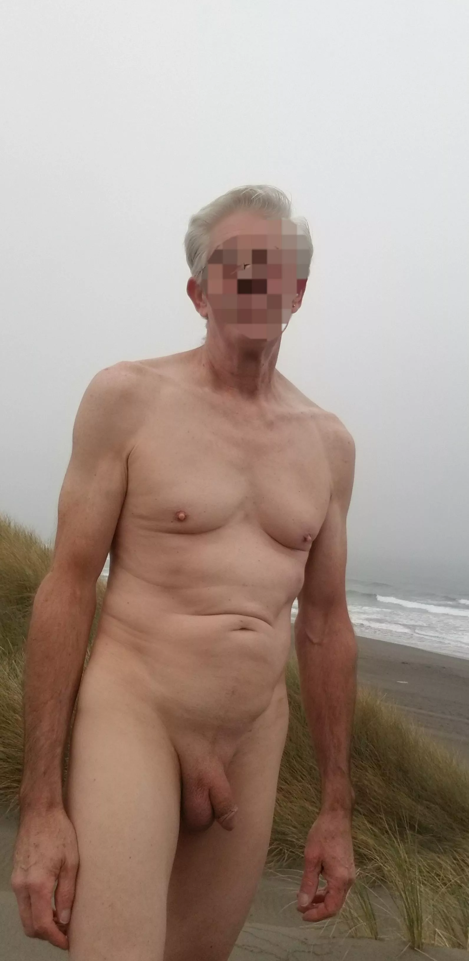 [59] Daddy had fun on the beach but it was very cold. need a girl to warm me up again