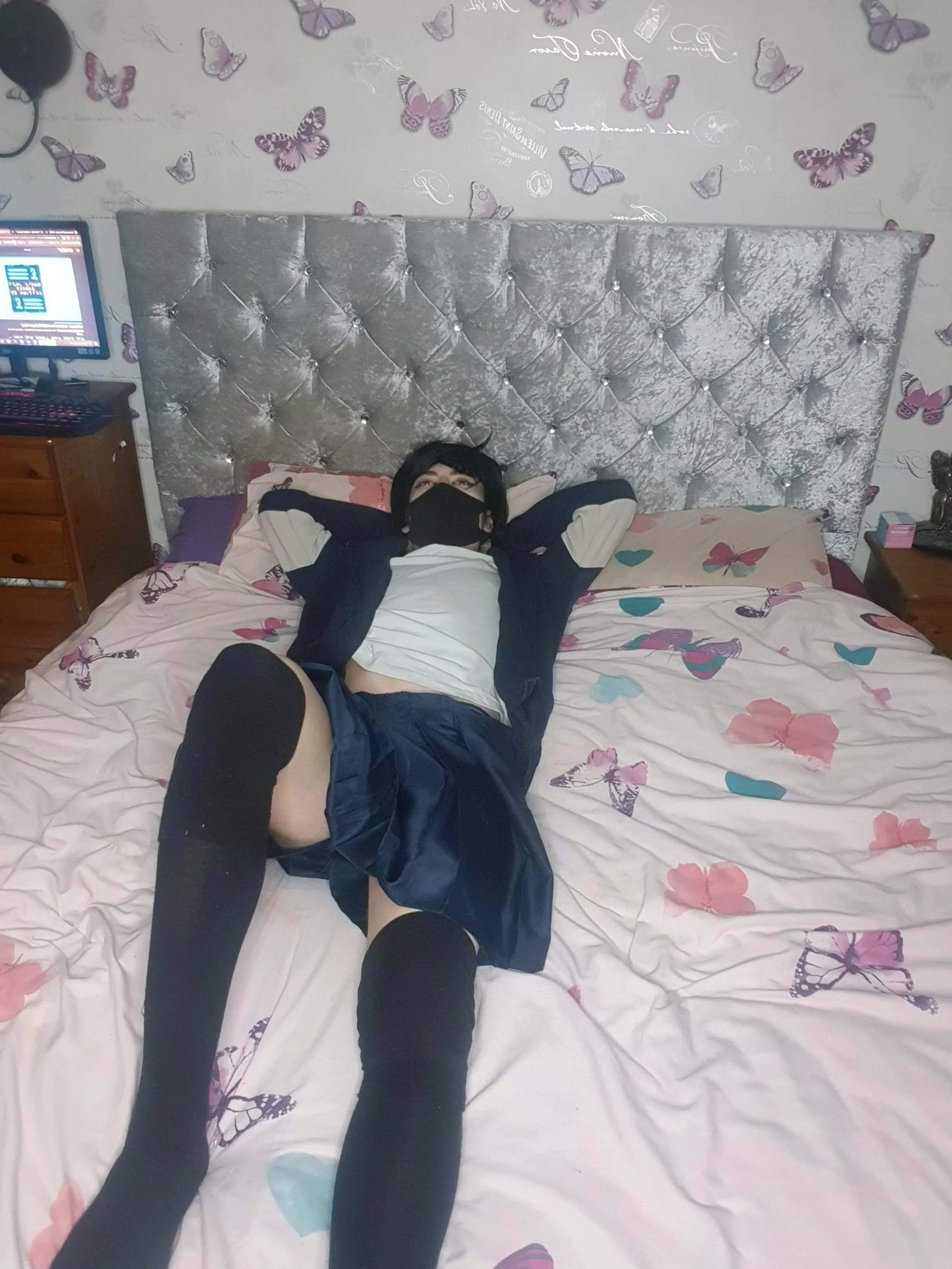 all this bed space and no cutue to share it with ;(