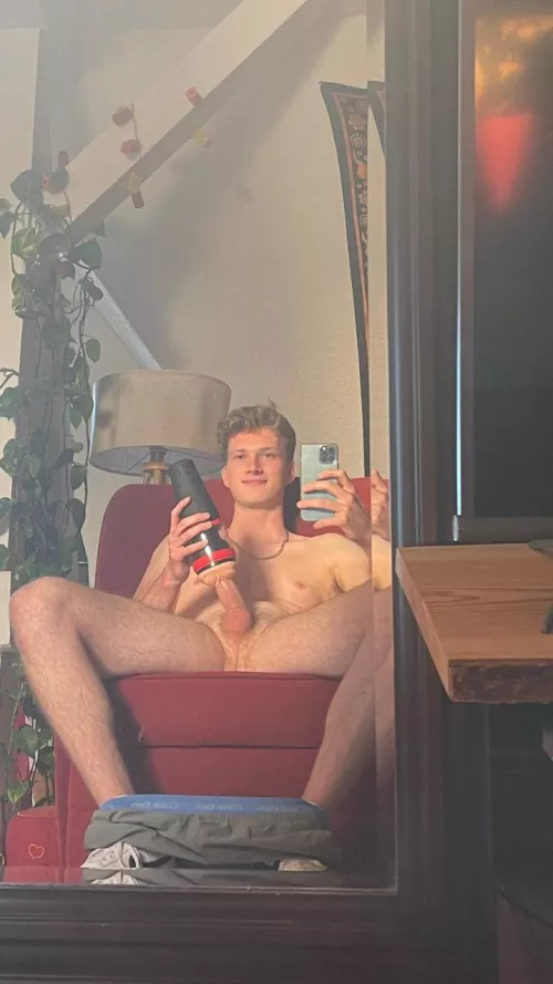 Already semi hard but just too good of a picture to not share 😈