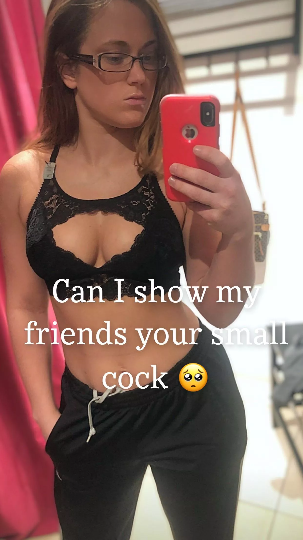Are any good cucks available 😩 mistress needs a good laugh! Sna🅿️chat houseofkitty ❤️ Pegging +