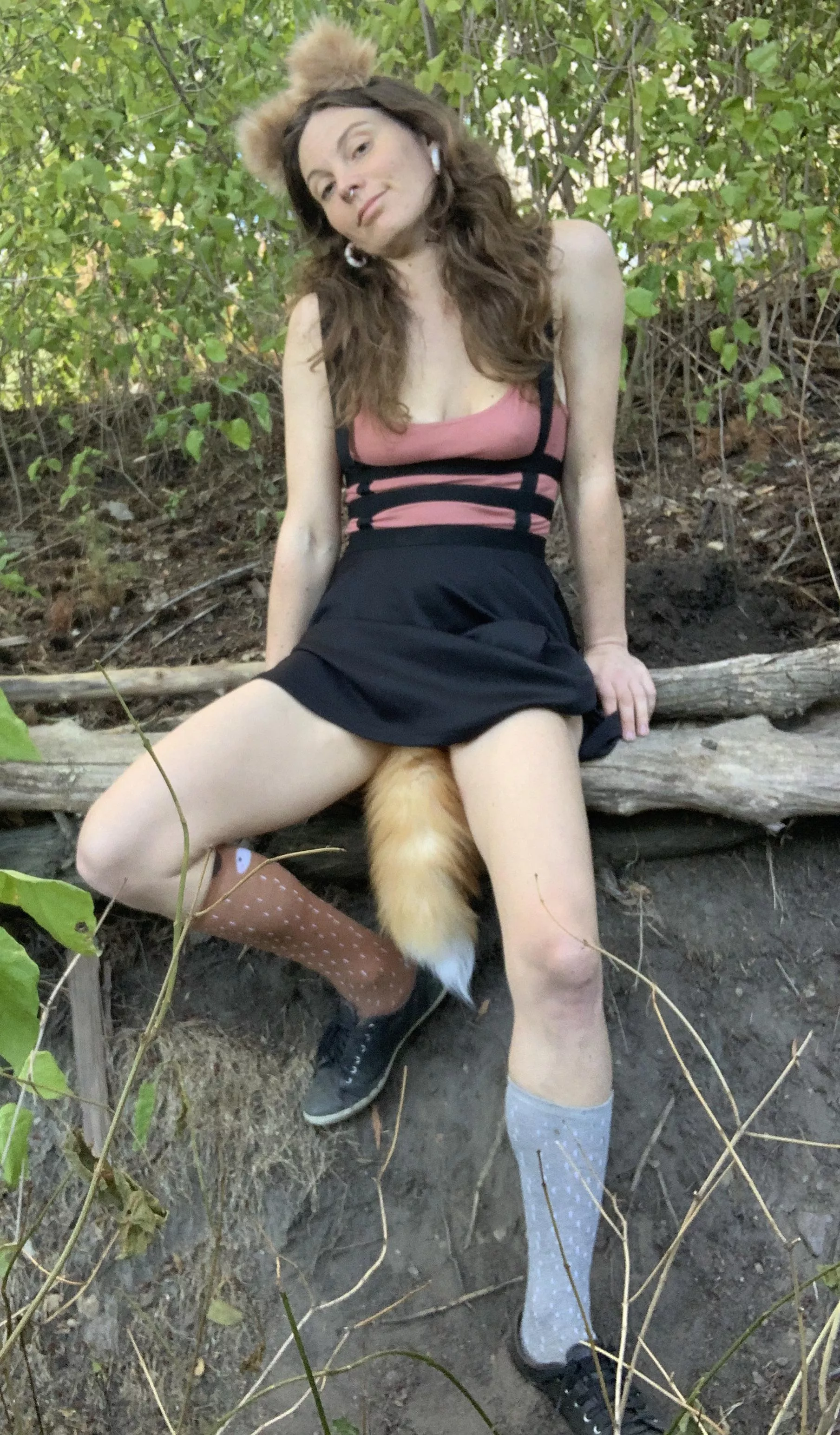 Chilling with fox tail. Not sure about this pic. Look kinda awkward. What you all think?