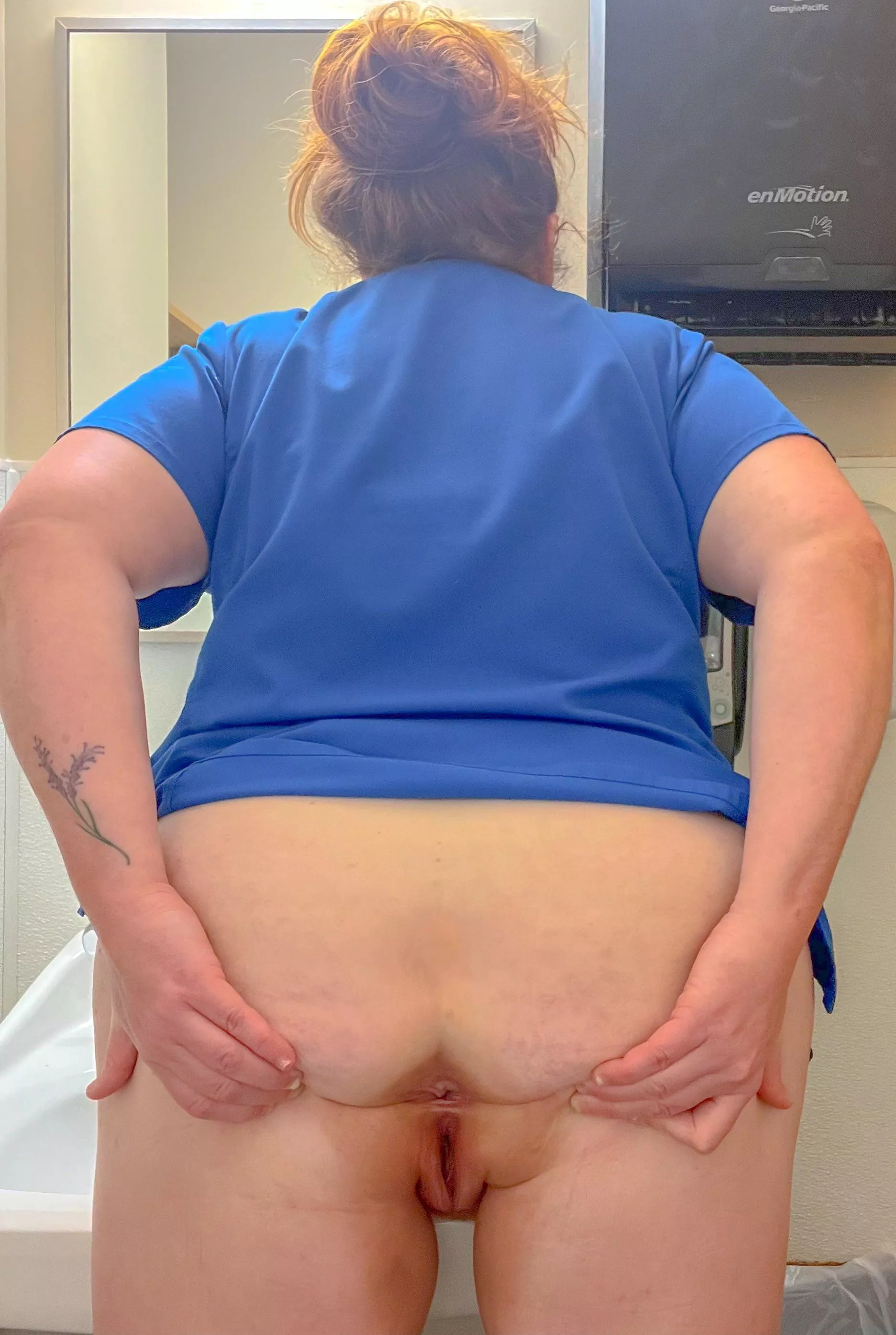 Eat me before I get off work 😈