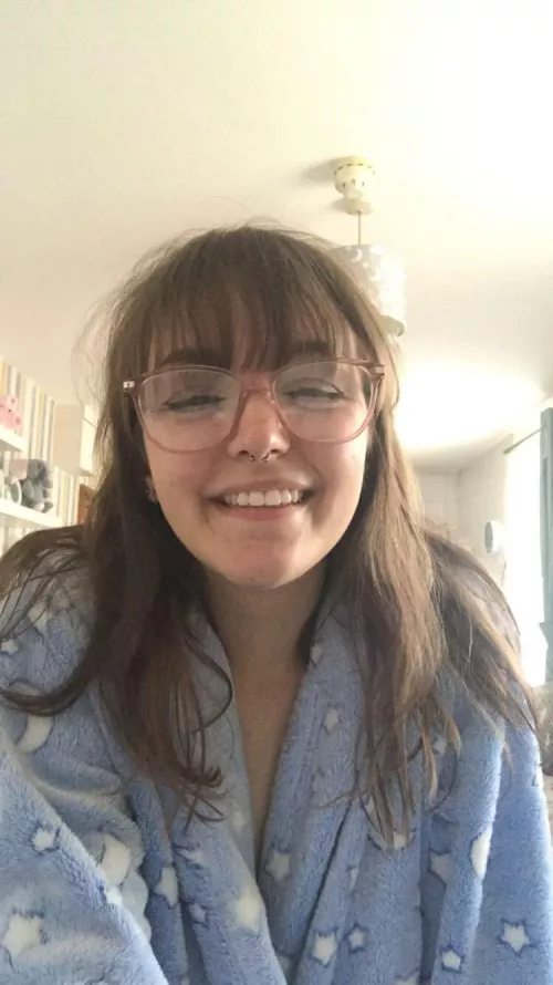 (f) just a simple smiley selfie! 💖