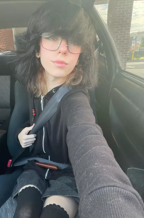 Good morning fellow femboys ♥️