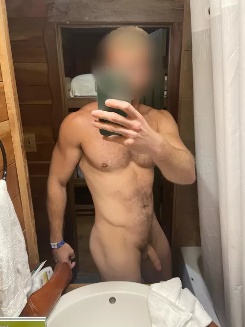 I’m on vacation with my family and taking naked photos… as one does [31]