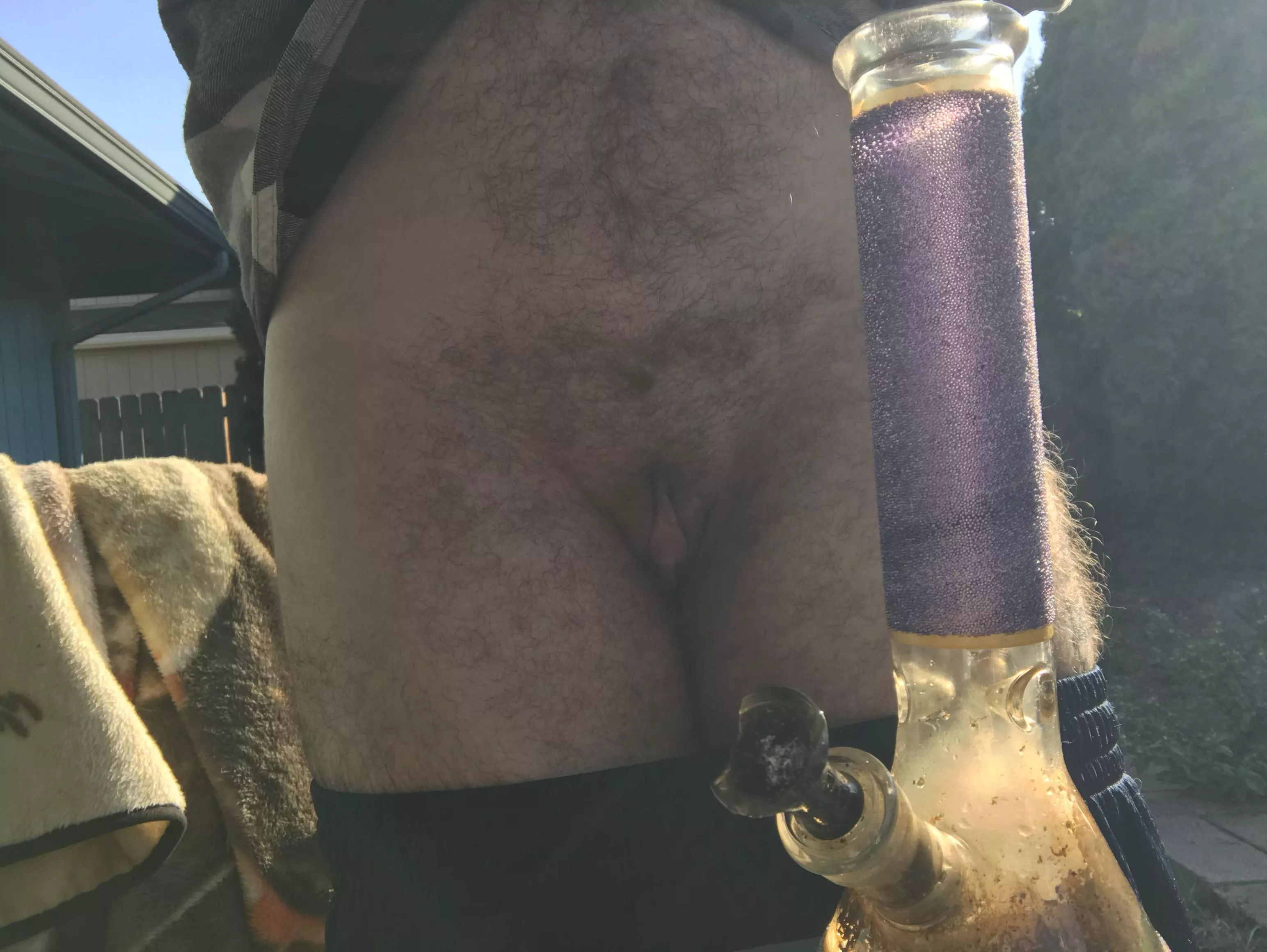 Just lit up in the back yard (Ftm) anyone wanna join?