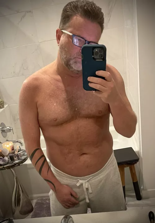 Just woke and showered, but the smile is coming for a great Sunday! What should I do today? [52]