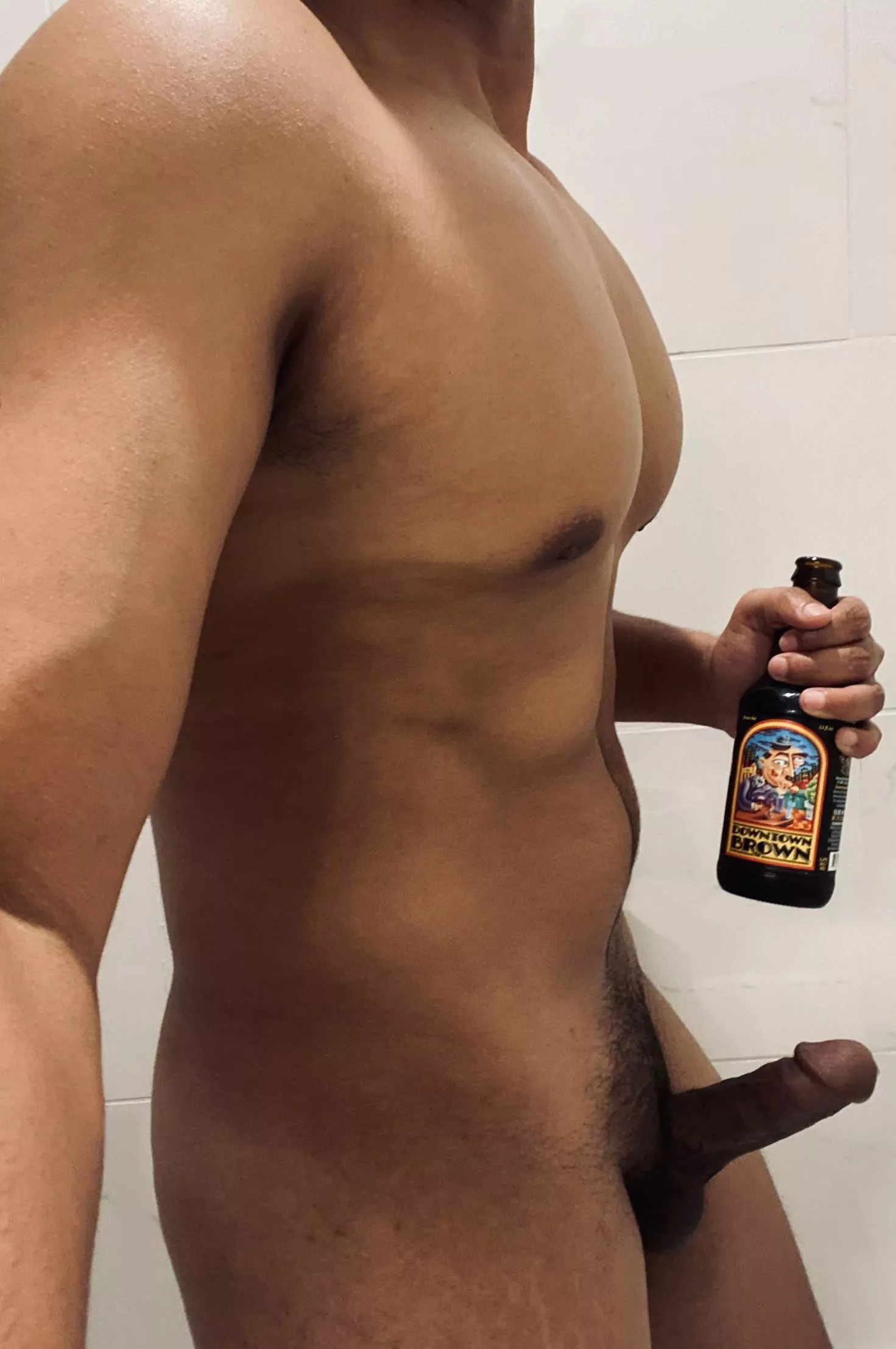 🫧 let’s pregame with this oddly city specific beer 🟤