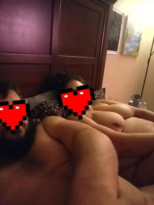 looking for another couple that's in right now to play with