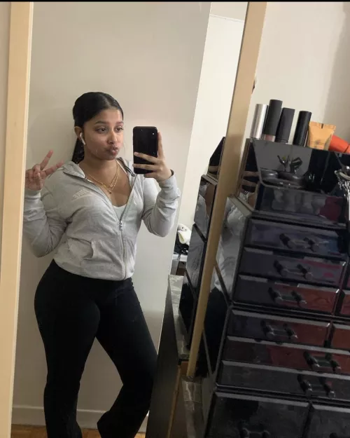 Nobody knows how much of a slut i am in real life ☺️ [F]