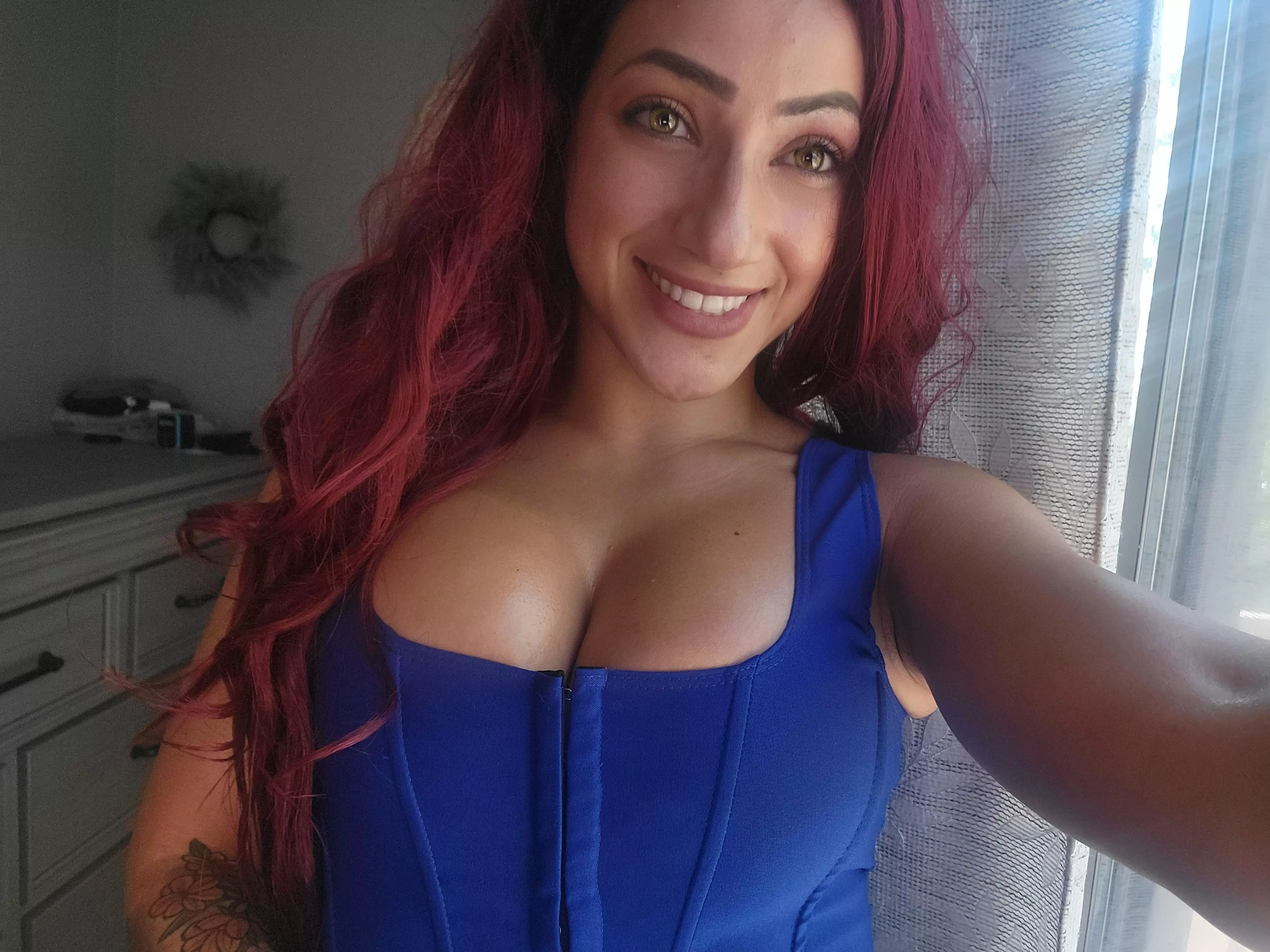 On my way to brunch with other moms! Wishing you the best Sunday (f)