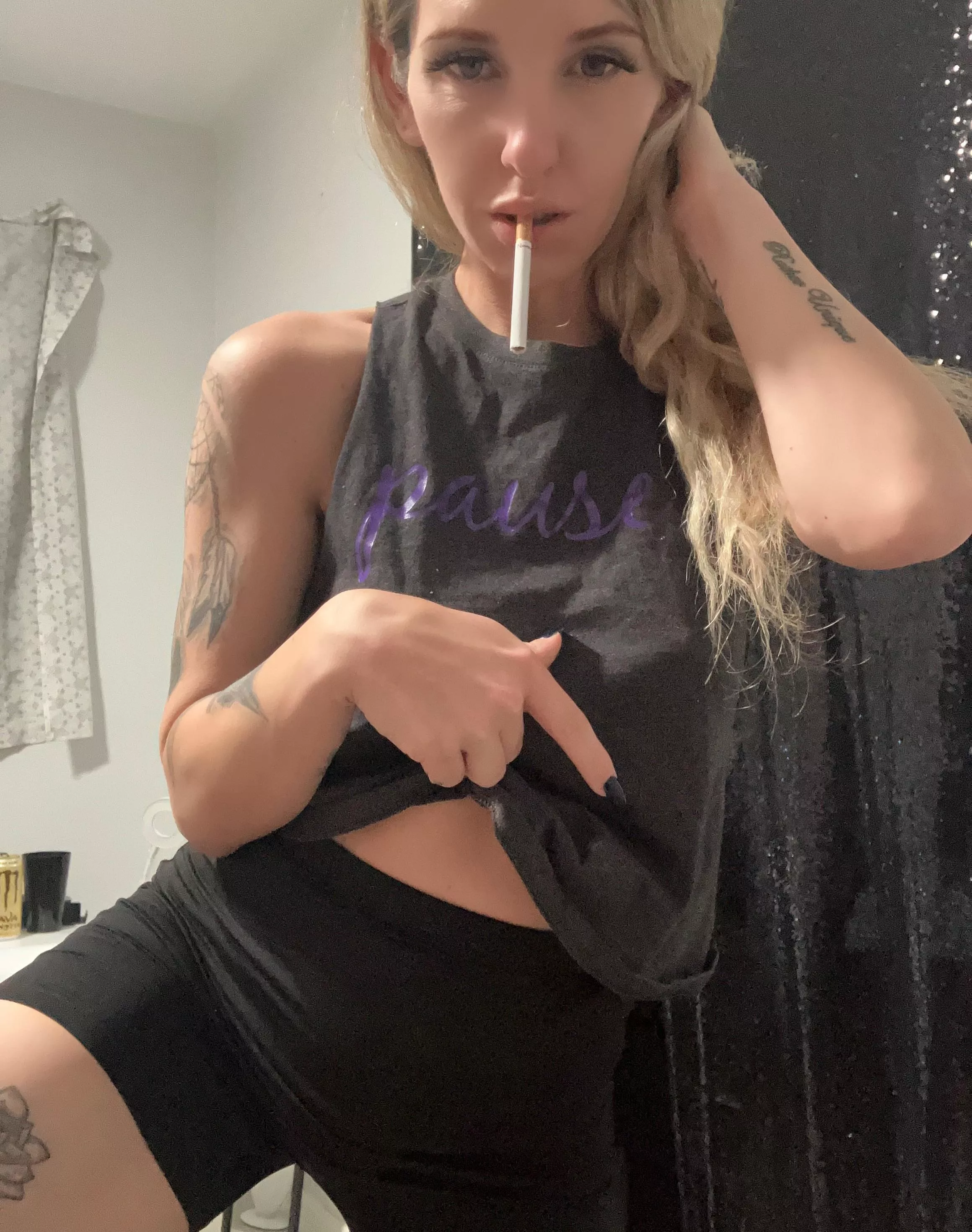 Ran out of menthols so here I am with a red 😷