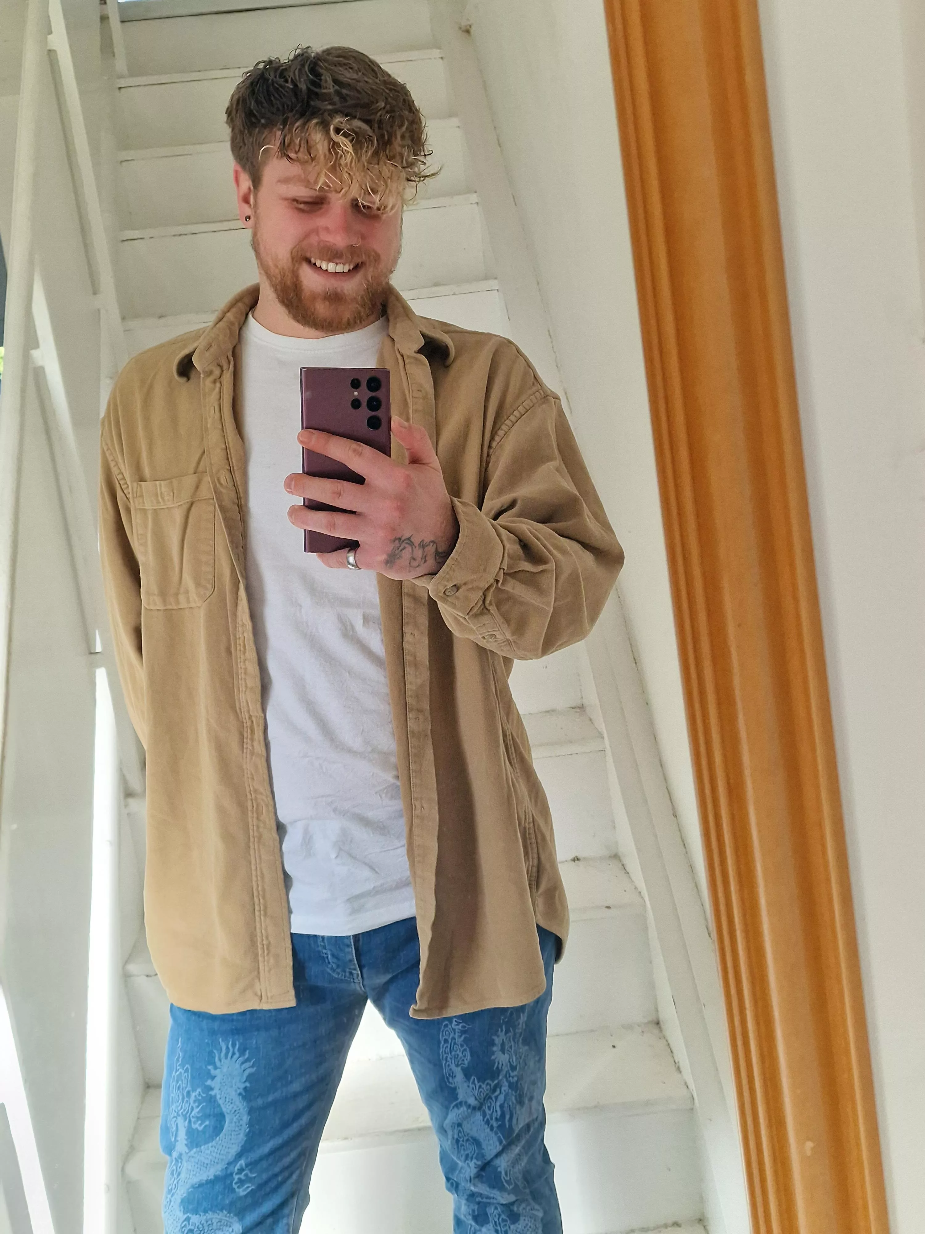 Trying to take a nice pic while being teased out of shot....😜