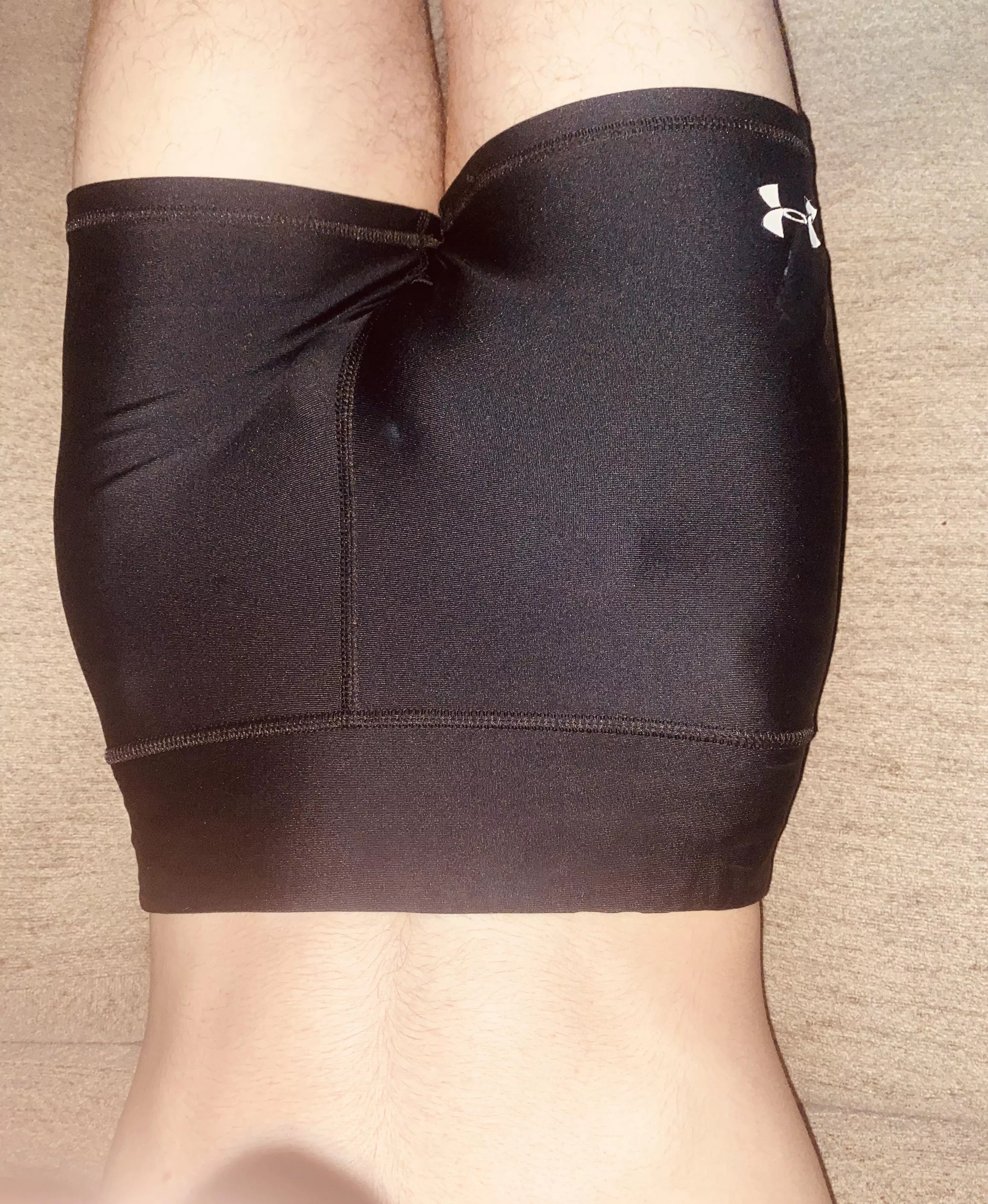 18 twink needing love 😩