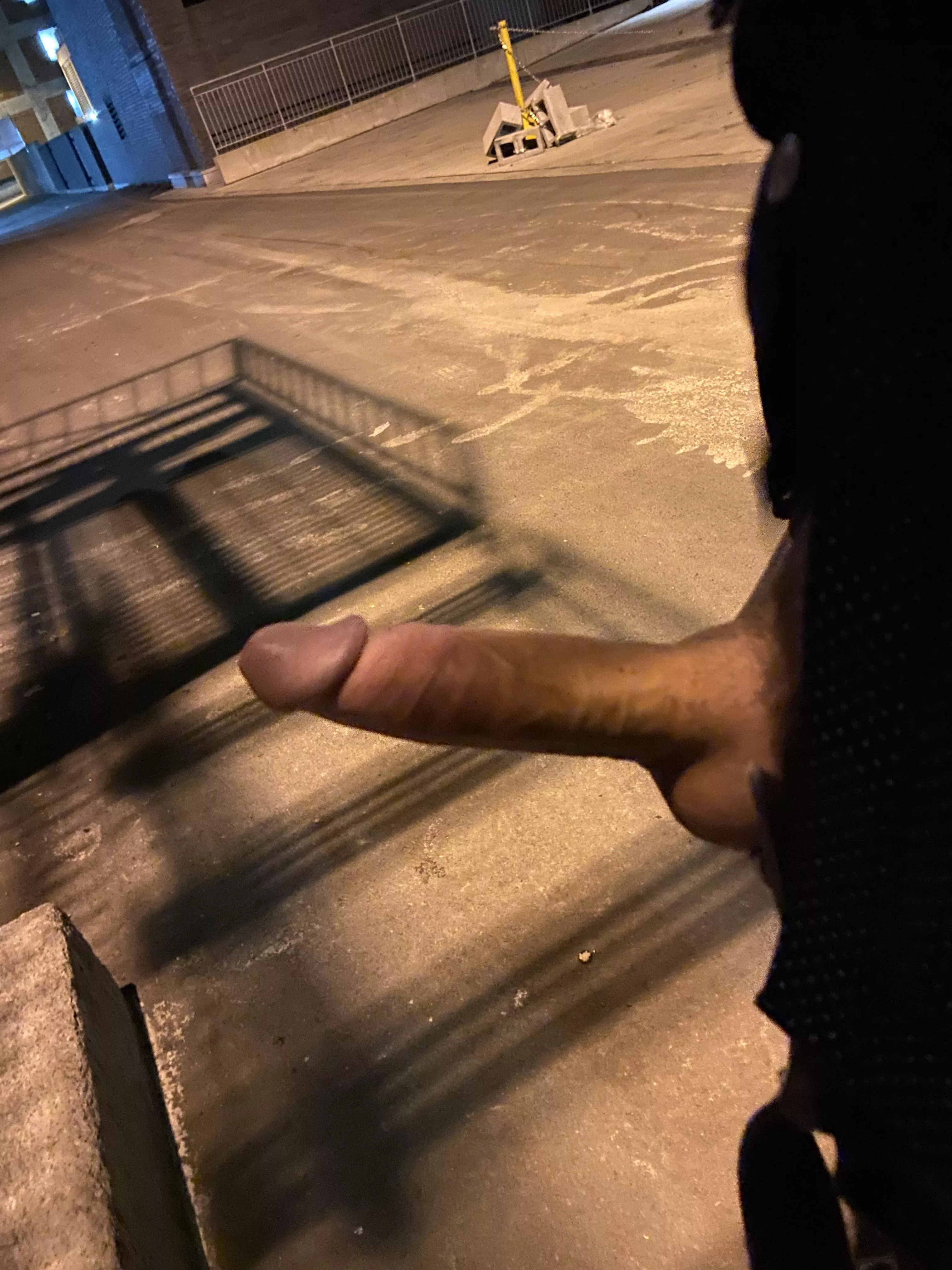 35 m got so hard out with friends needed ti pull it out… DMs open