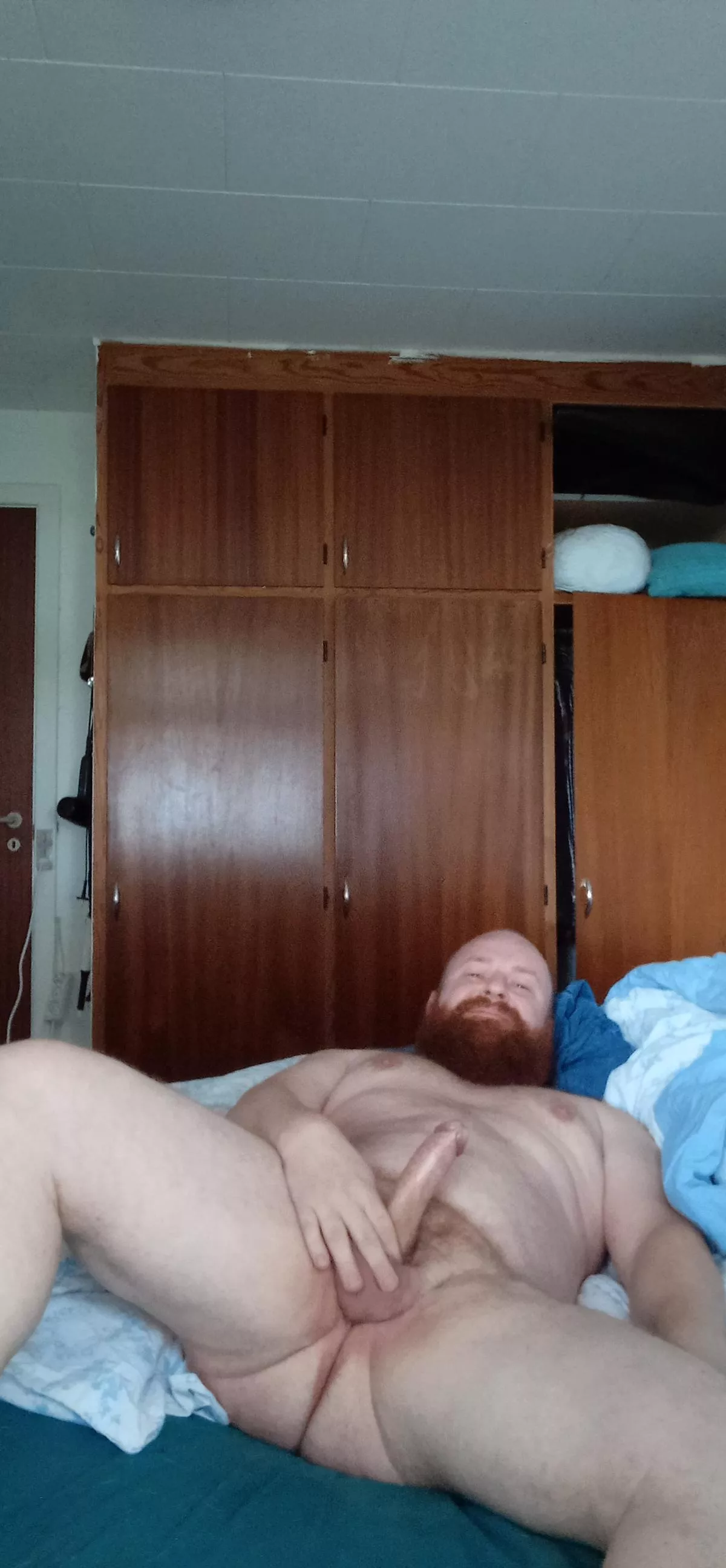 [42] Do you wanna join a chubby daddy in bed 😏😘