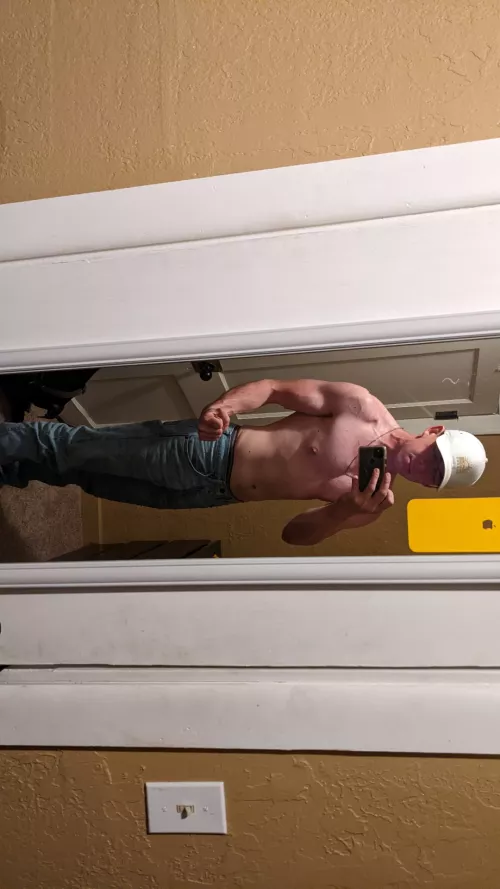 80% blue collar 20% gym