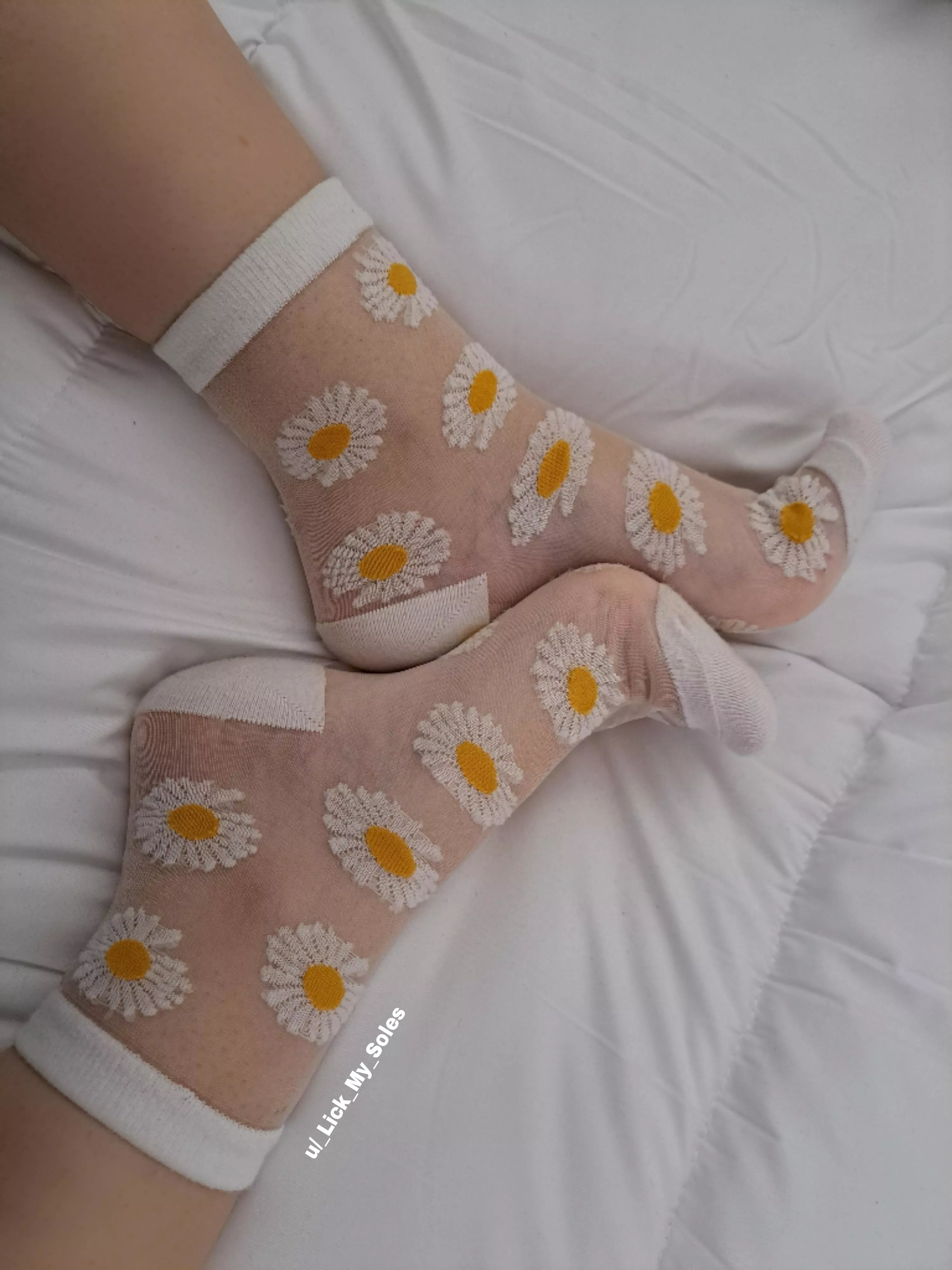 A foot job with this silky cute socks sounds fun, right? They are so soft and will make you so hard 😍