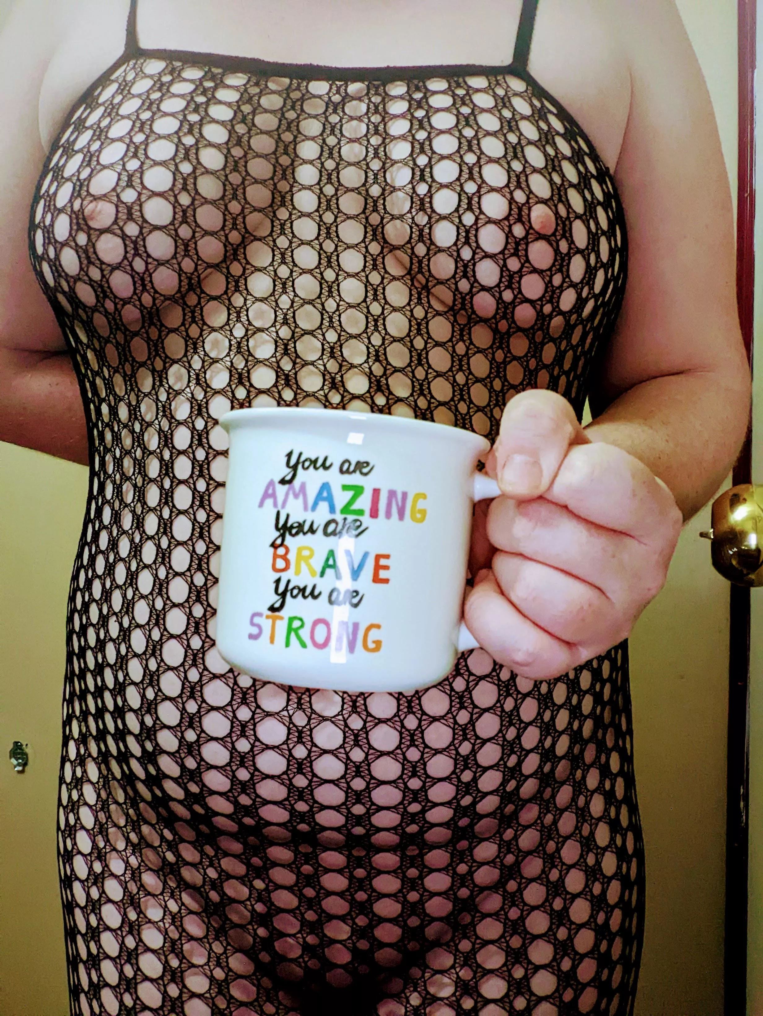 A little coffee break during a photoshoot. Daily reminder mug.