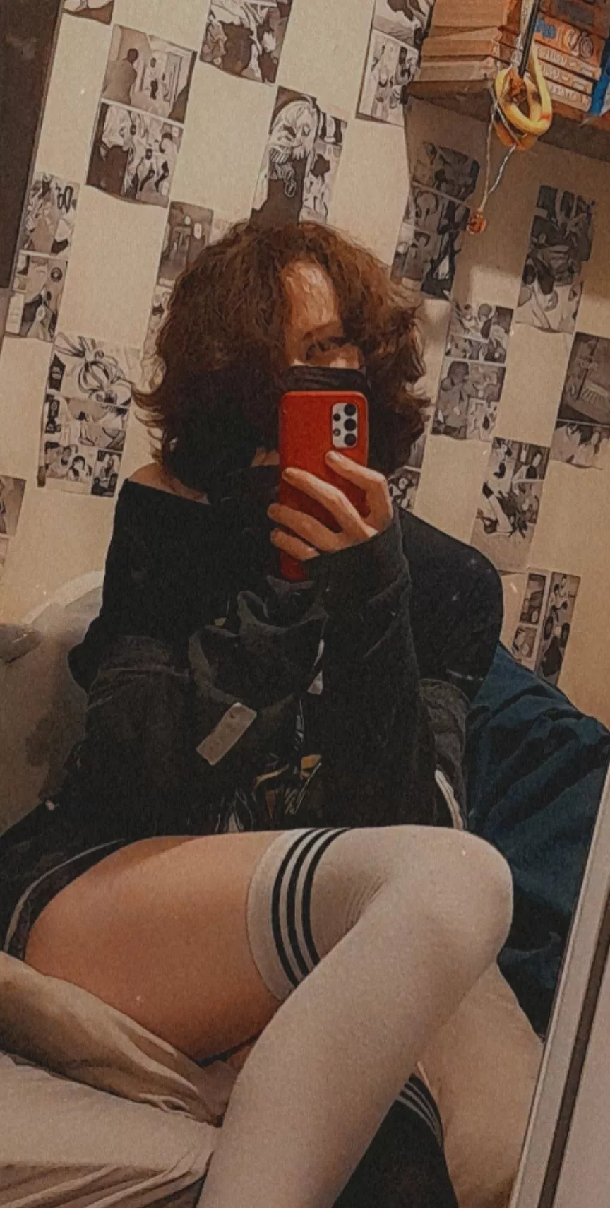 Hi I tried doing eyeliner and wanted to share