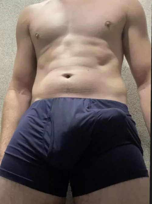 how many of you think you could handle me? I like to play rough… (21)