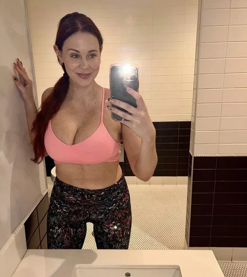 I always get hard for this goddess