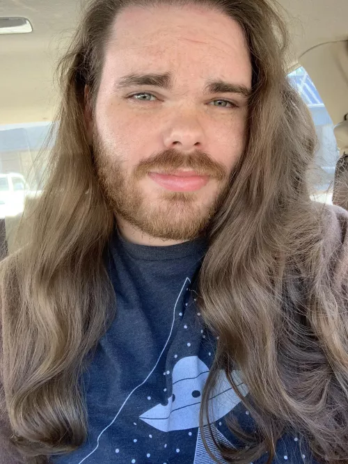 I don’t know if non nudity is allowed here but hello :)