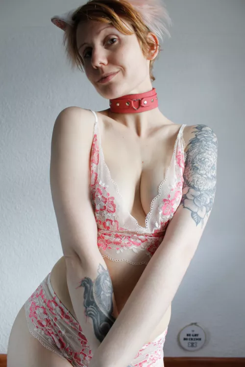 I may be androgynous af but I have a terminal case of liking cute things 🌸