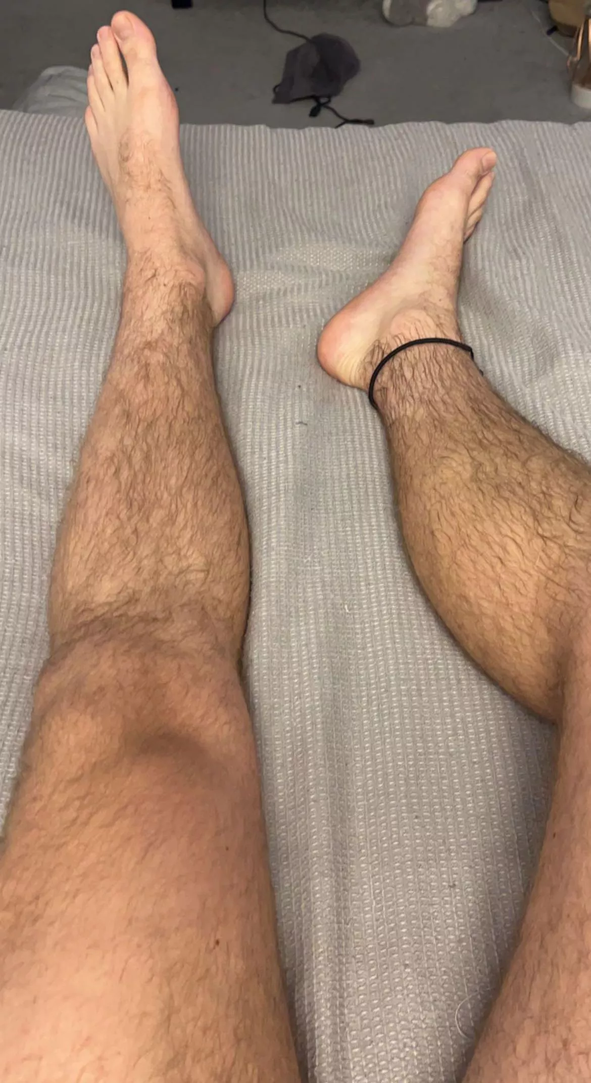 I want to drain someone’s account while they worship and rub my feet