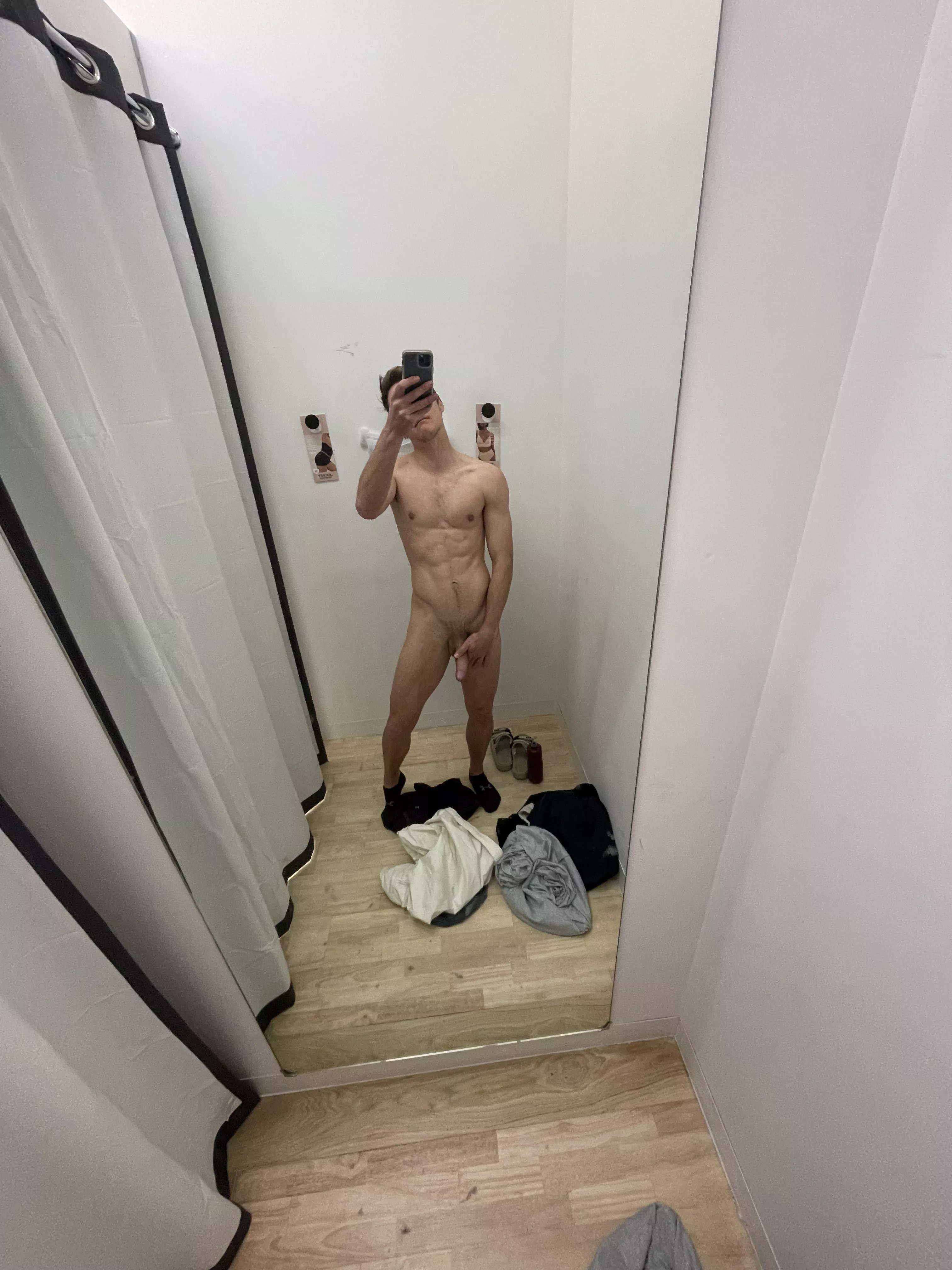 I wonder if the cute shop assistant looks at this page 🥹