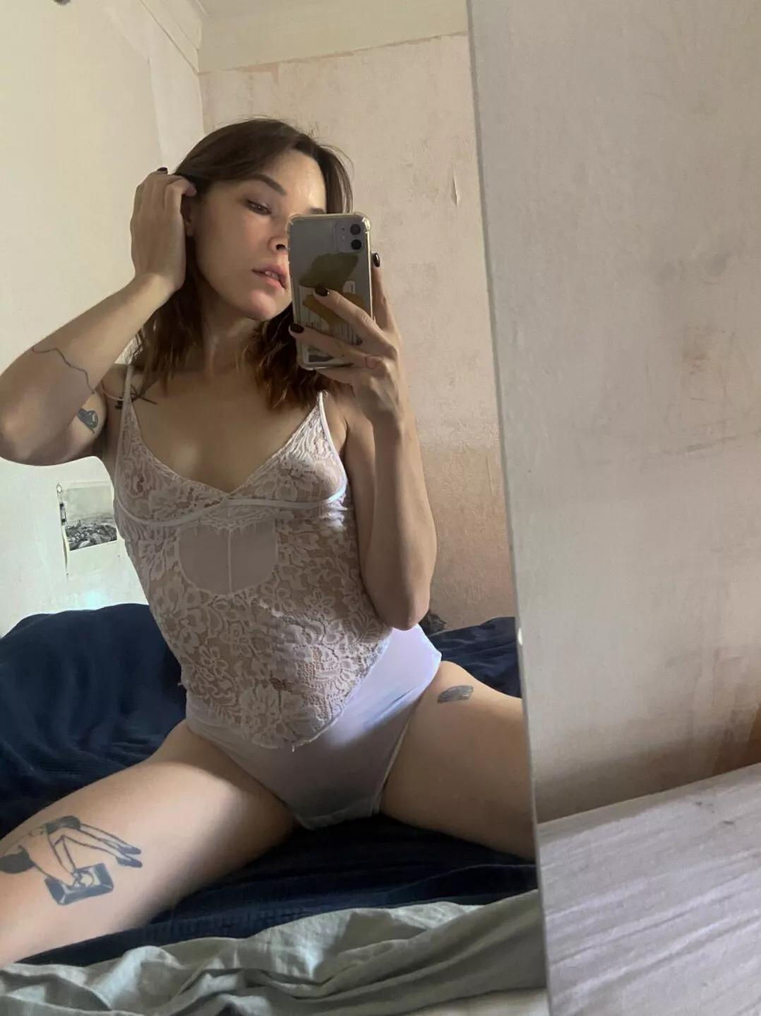 I'm your little kitty😉🍑👋