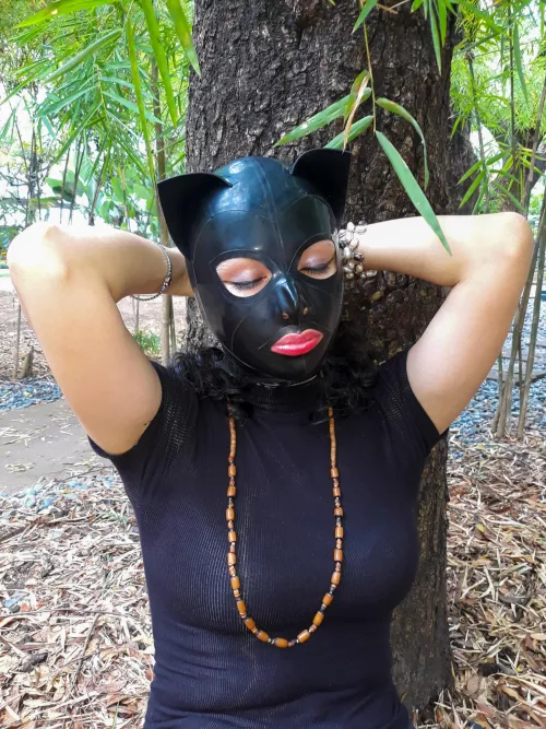 latex in public 🖤