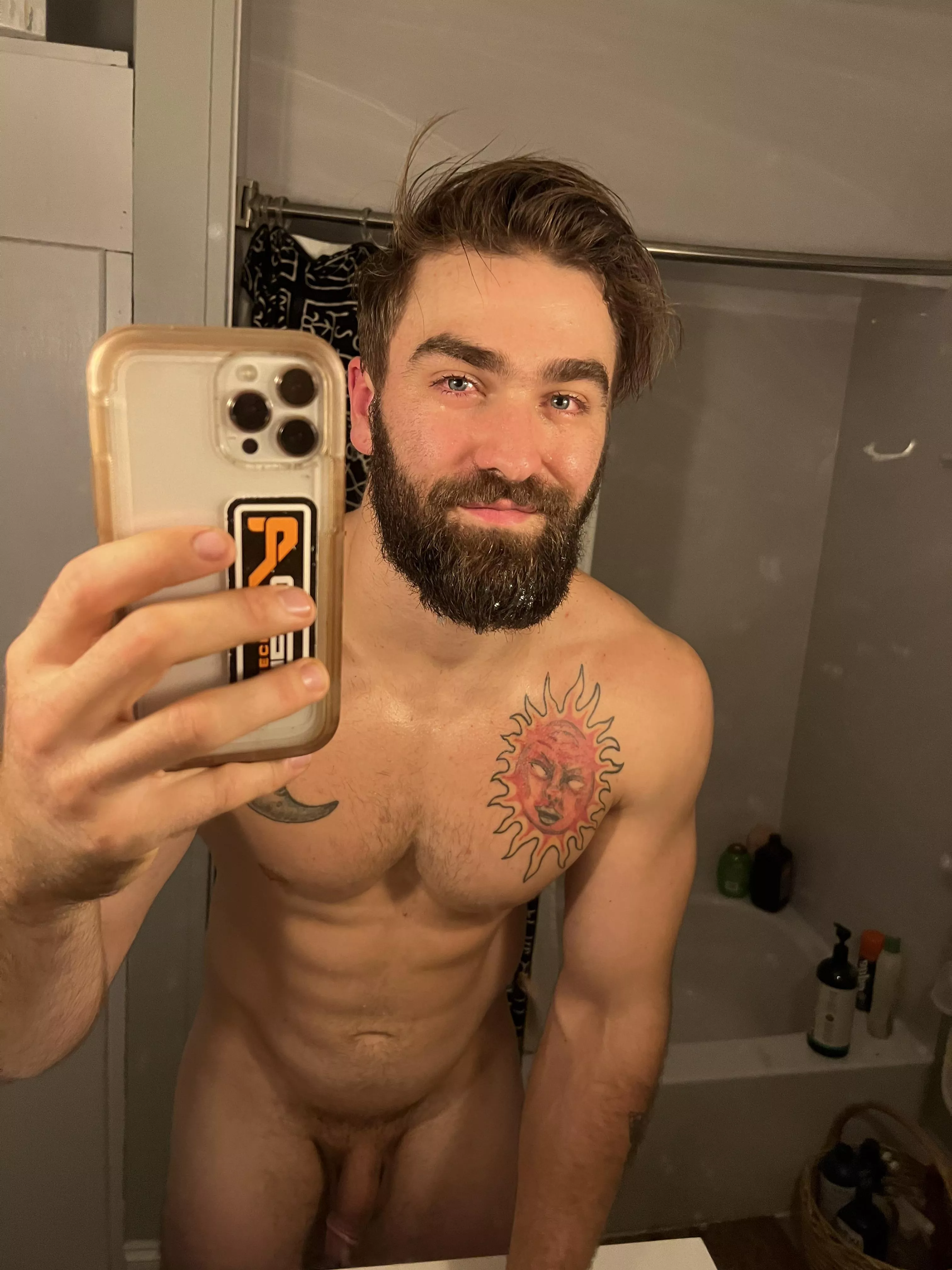 Making messes faster than I can clean them up😈😘