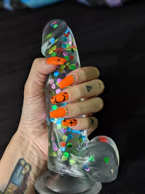 new nails for spooky season. who wants to buy my next set