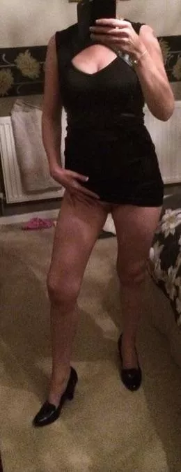 Oops she isn’t wearing any panties