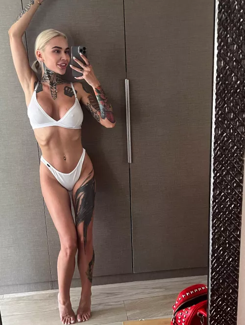 The perfect place to put your face?