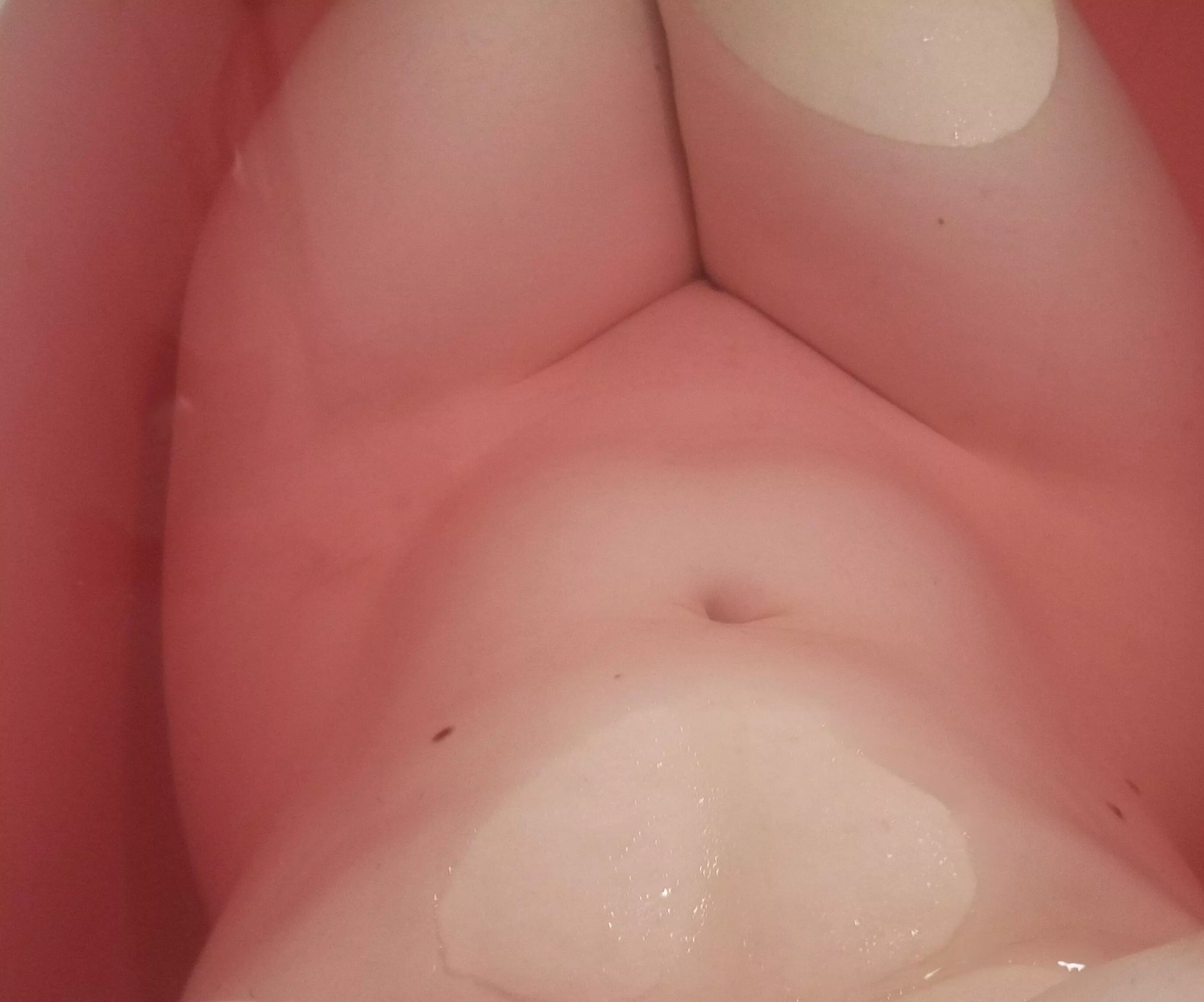 thighs and tummy in nice bath water 😍