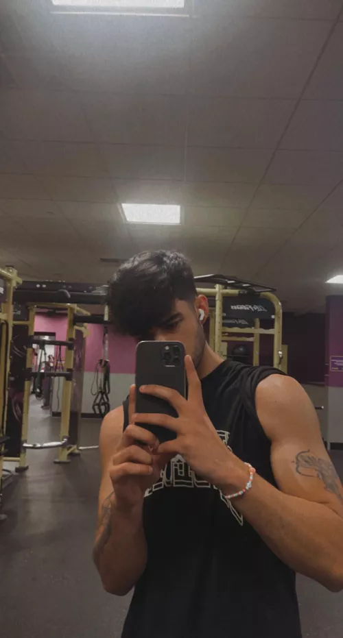 Time to get in a good workout 🤪