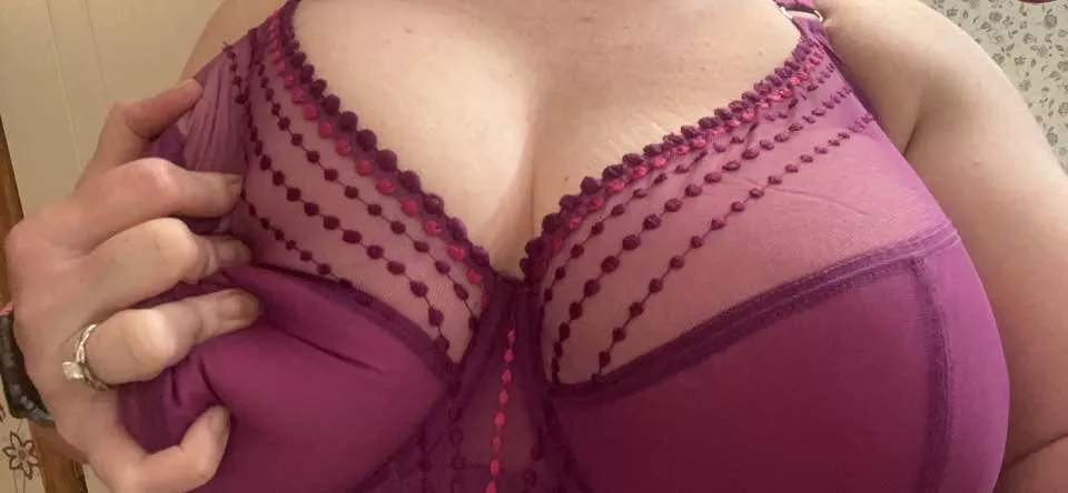 Which did you see first, the ring or the curves?