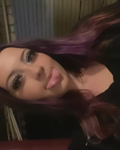 Always have my tongue out 😝👅