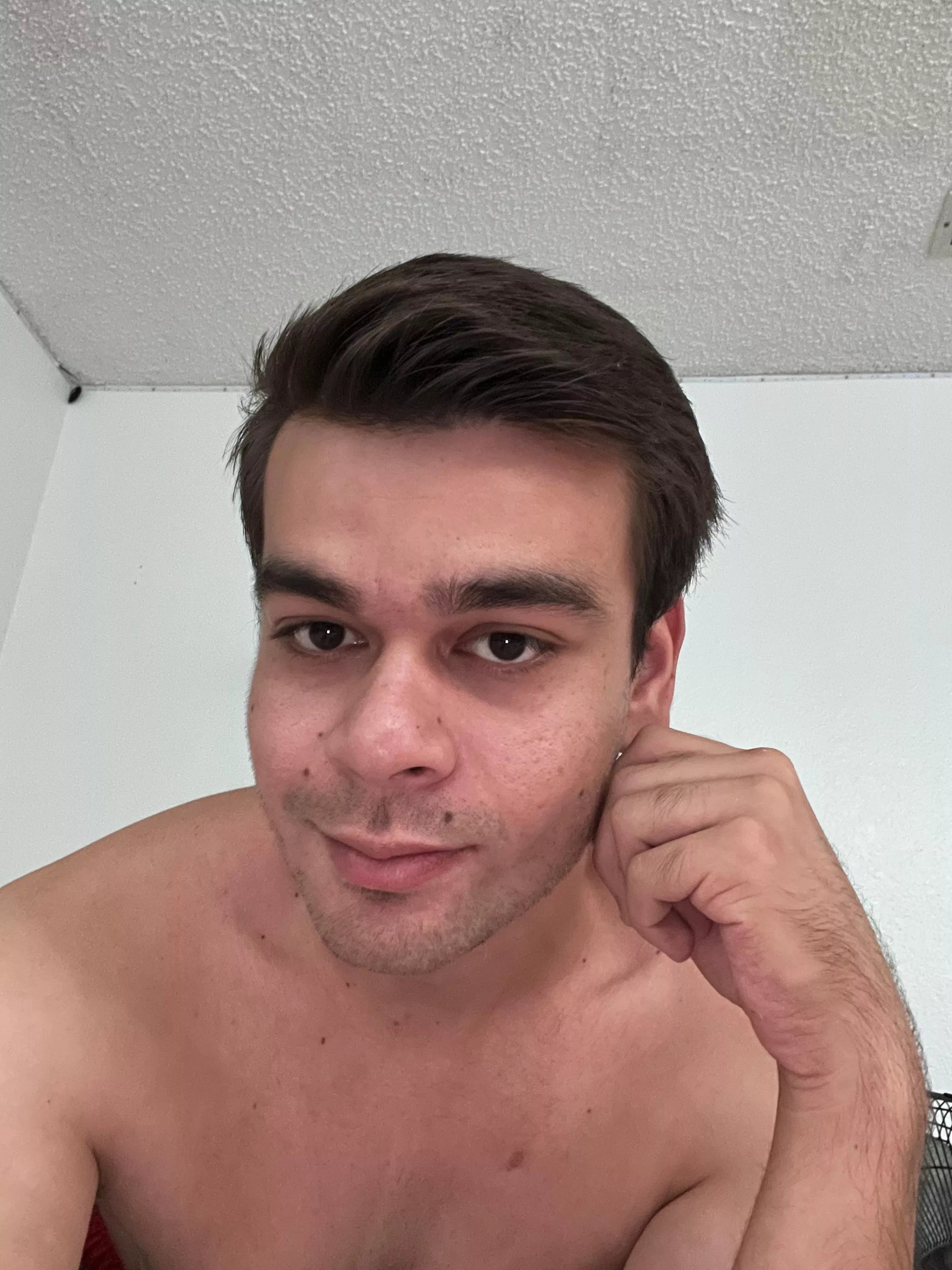 Been a while since I have posted a selfie so here ♥️