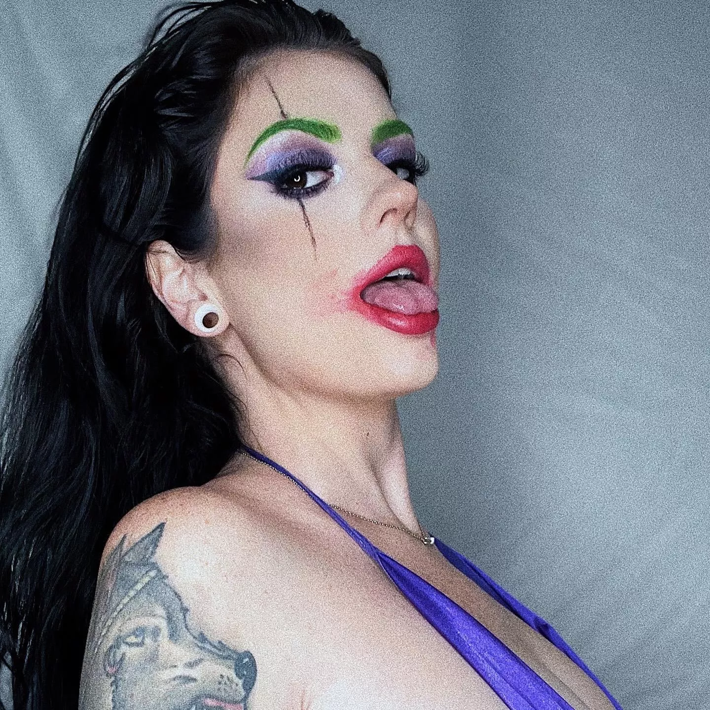 Chelsea Taylor (@imatotalb1tch) [Instagram]