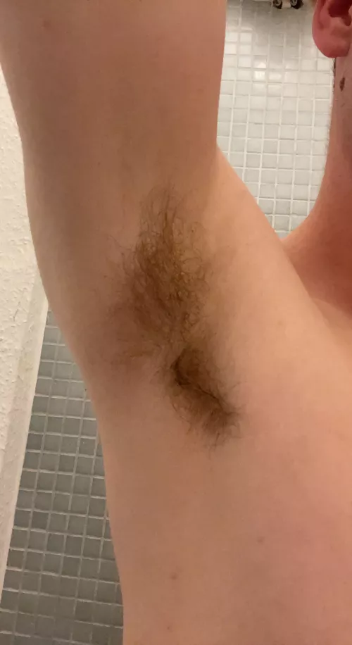 Do you like the smell of sweaty armpits as much as I do? 😋